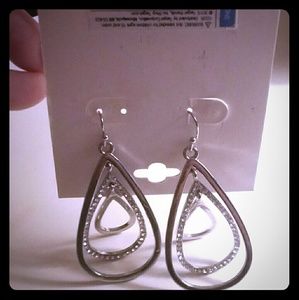 Dangle earrings